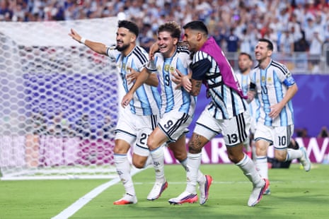 Alvarez celebrates