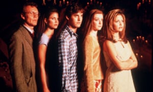 BUFFY THE VAMPIRE SLAYER CAST (L TO R) ANTHONY STEWART HEAD, CHARISMA CARPENTER, NICHOLAS BRENDON, ALYSON HANNIGAN AND SARAH MICHELLE GELLAR. (C) SKY ONE