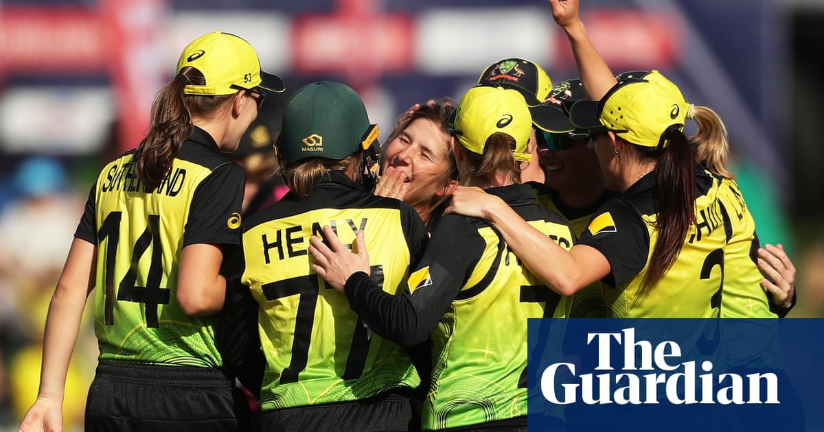 Australia into Womens World T20 semis but joy tempered by Ellyse Perry injury