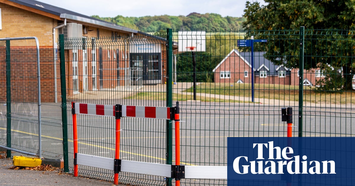 Unions ask Sunak for extra £4.4bn a year to fix crumbling schools in England