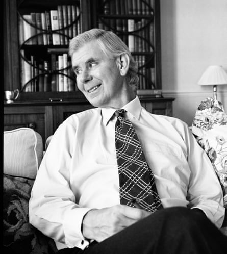 Andreas Whittam Smith in 2002.