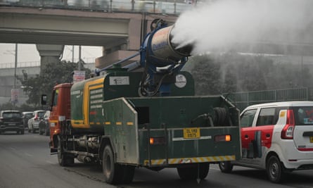 An anti-smog gun is utilised in Delhi.