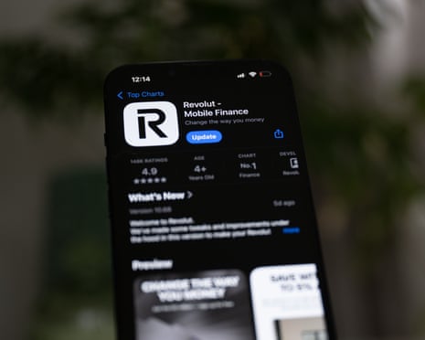 Revolut Banking-App und logo