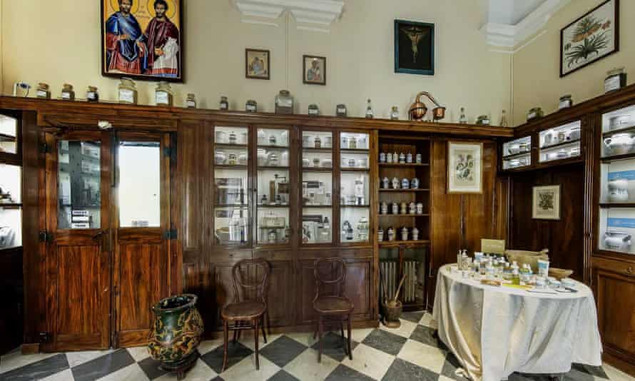 Antica Farmacia Santa Anna