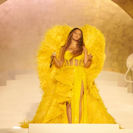 Beyonce in bright yellow