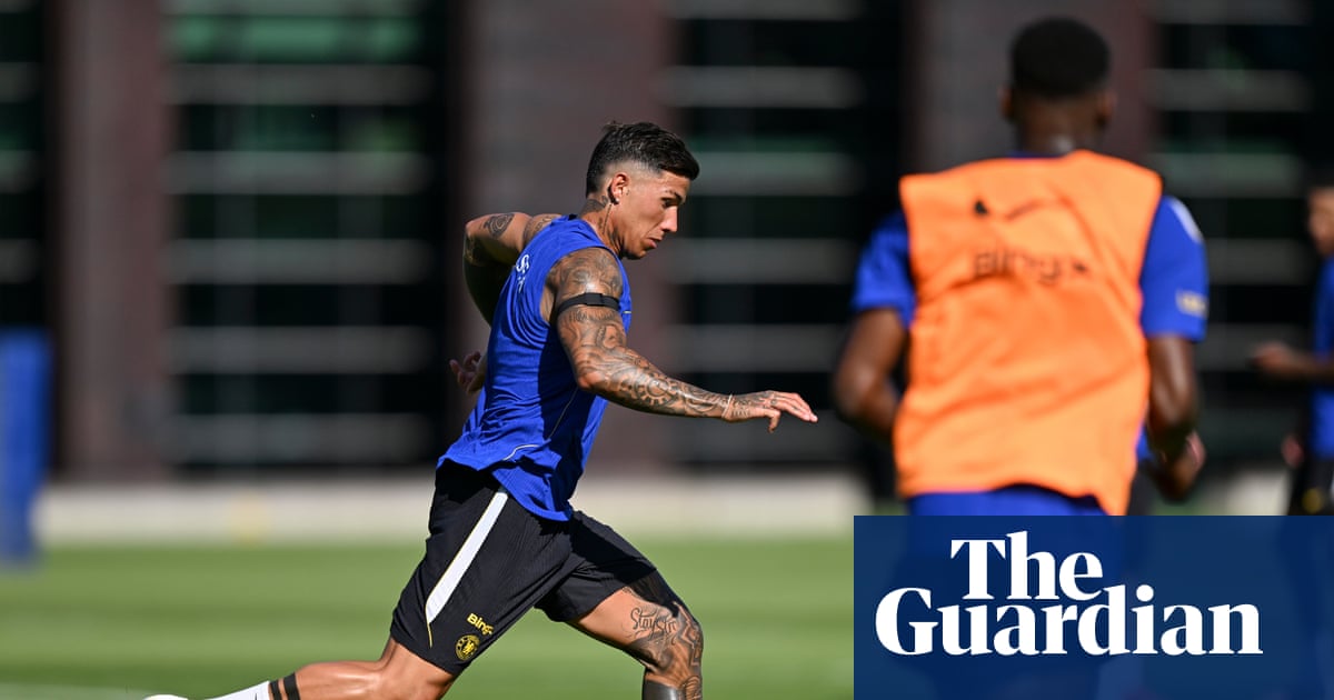 Chelsea set Friday deadline for Fernández suitors as City reject new £51m Barça bid for Rodri