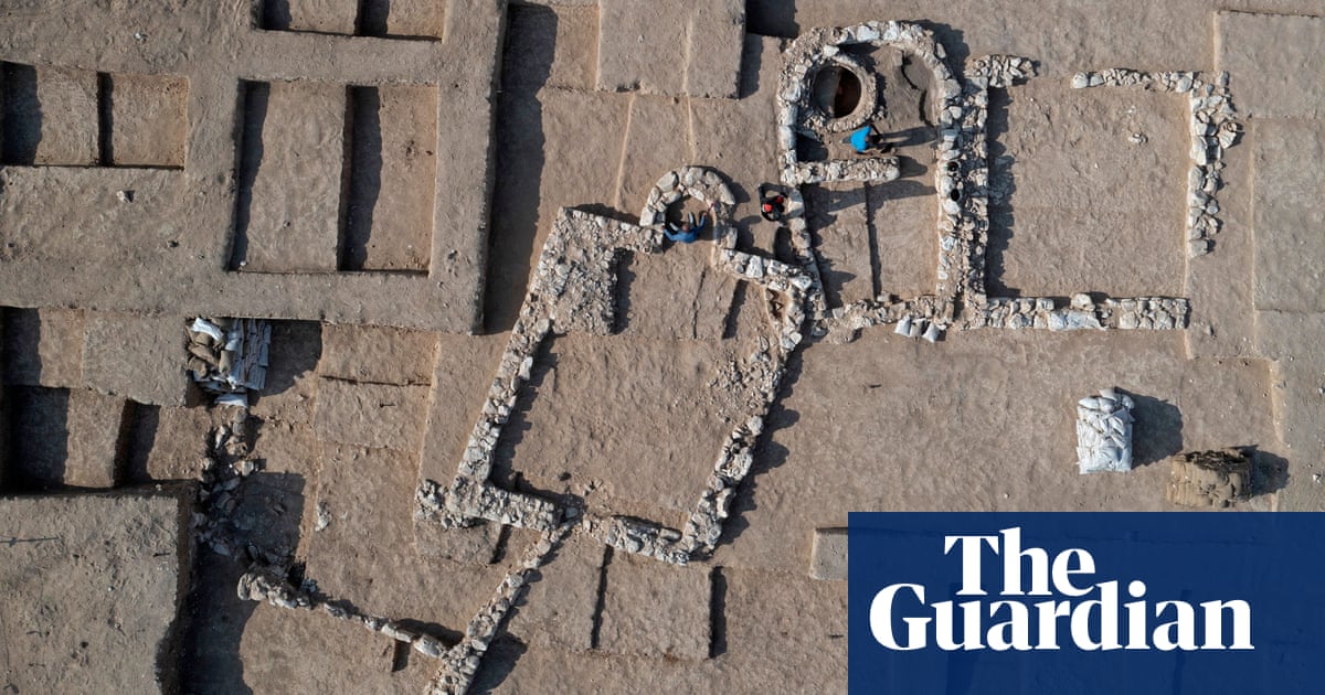 One of earliest known mosques found in Israeli desert, say experts
