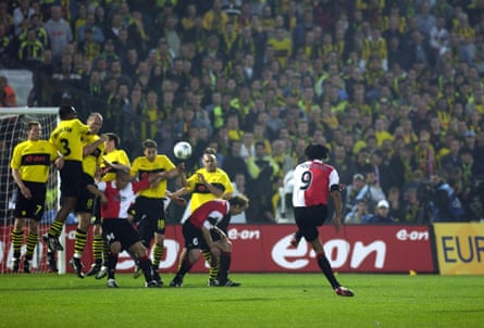 Feyenoord’s Pierre van Hooijdonk scoring a free-kick against Borusssia Dortmund in the 2002 Uefa Cup final