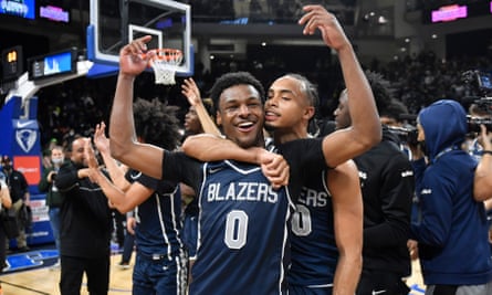 Bronny James (#0) celebrates a win for Sierra Canyon in February