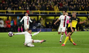 Haaland fires in his, and Dortmund’s, second goal of the match.