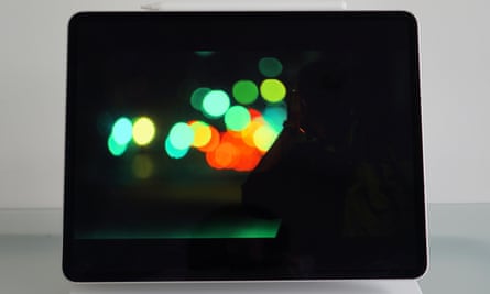 iPad Pro 2021 (12.9-inch) Review: Is the mini-LED display a big deal? -  PhoneArena
