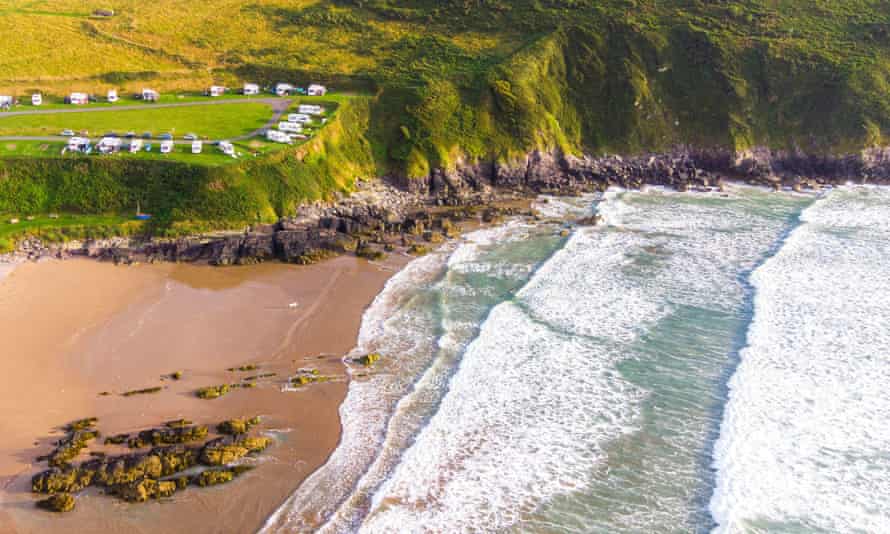 Putsborough Sands abuts Baggy Point, separating it from Croyde.