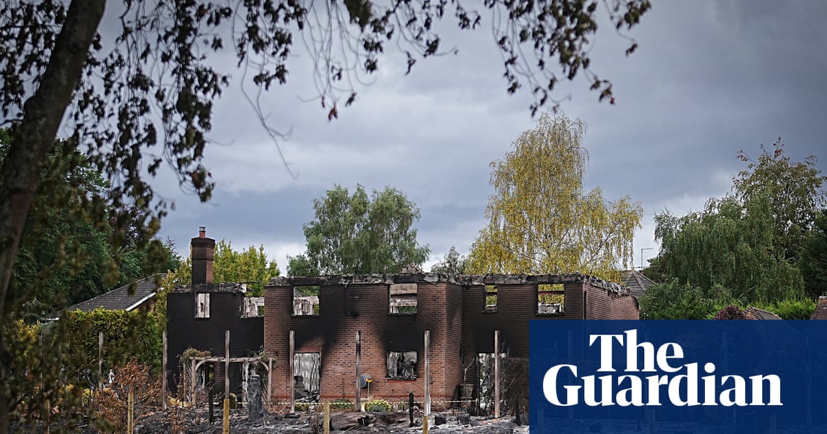 UK to warn citizens to stock up on food amid threat from climate crisis and hostile states