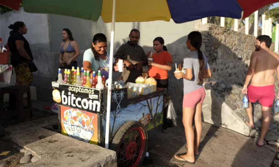 Dominga Peña's beach stall