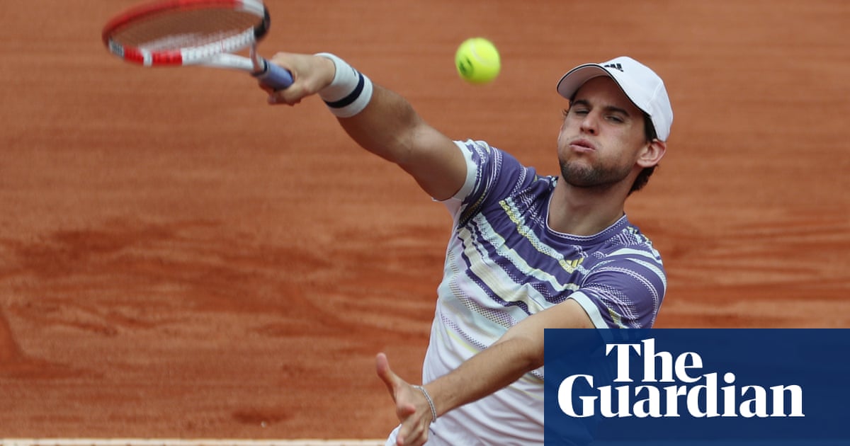 Tennis bodies suspend sport until 7 June with sideswipe at French Open