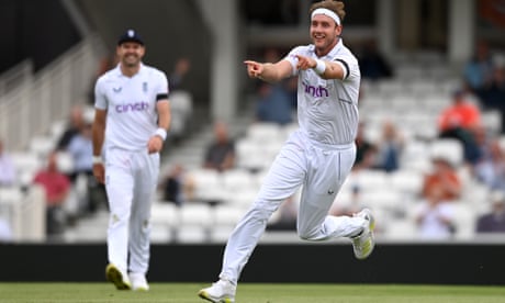 Stuart Broad of England celebrates
