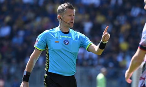 Daniele Orsato is tonight’s match referee.