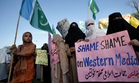 Protest in Pakistan against social media