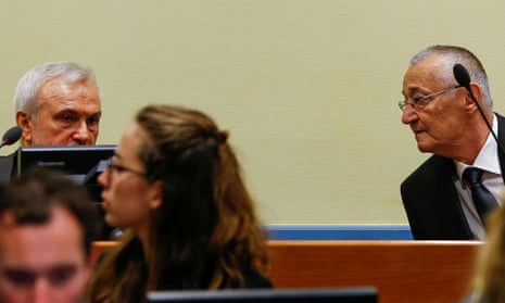 Jovica Stanišić (l) and Franko Simatović in court in 2017