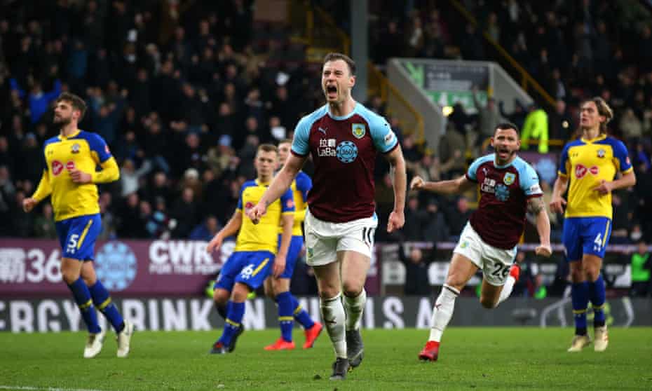 Ashley Barnes Last Gasp Penalty Rescues Draw For Burnley Against Southampton Premier League The Guardian