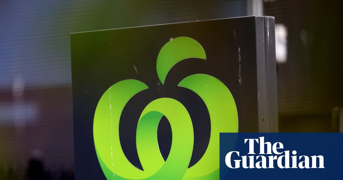 No butts: case dismissed after Woolworths worker claims hurt feelings over plumber’s crack