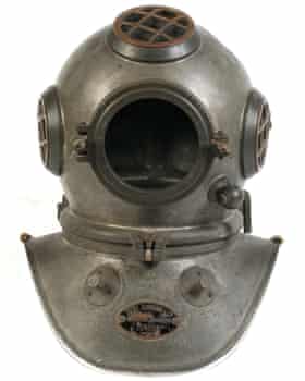 diver's helmet