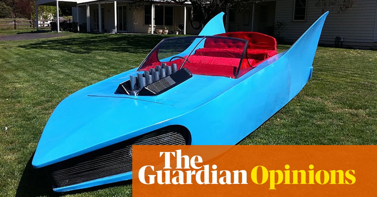 What led me to buy the gigantic blue Batmobile from the 1991 AFL grand final | Adam Collins