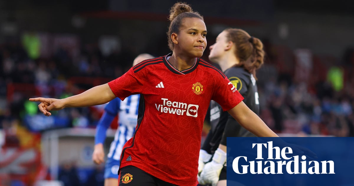 Brighton Sign Nikita Parris from Manchester United