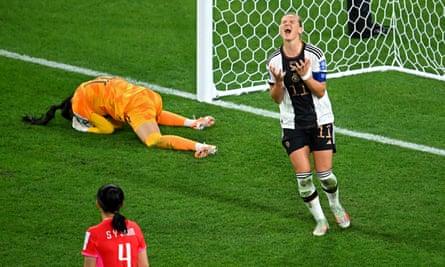 Despair for Alex Popp at a wasted Germany chance against South Korea.