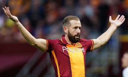 Kevin van Veen scored for Motherwell against Ross County.