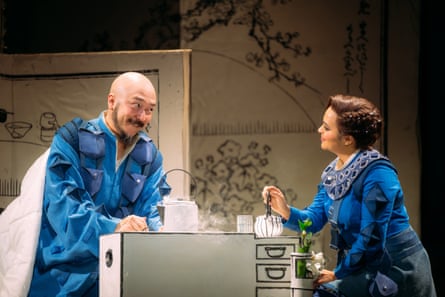 Daisuke Ohyama as Hokusai and Julieth Lozano Rolong as Ōi in The Great Wave.