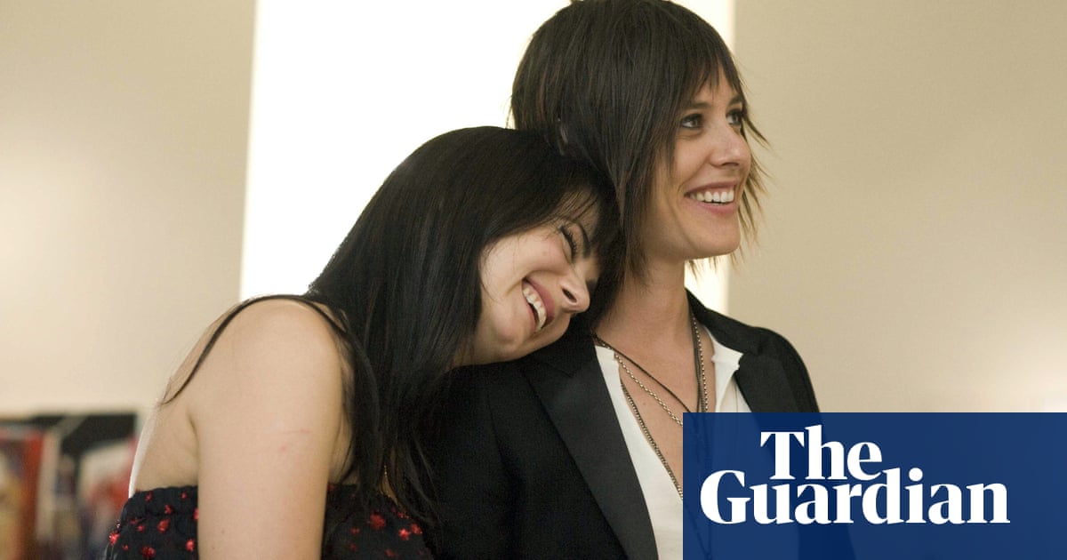 Leather Vests At The Ready The L Word Is Coming Back Television