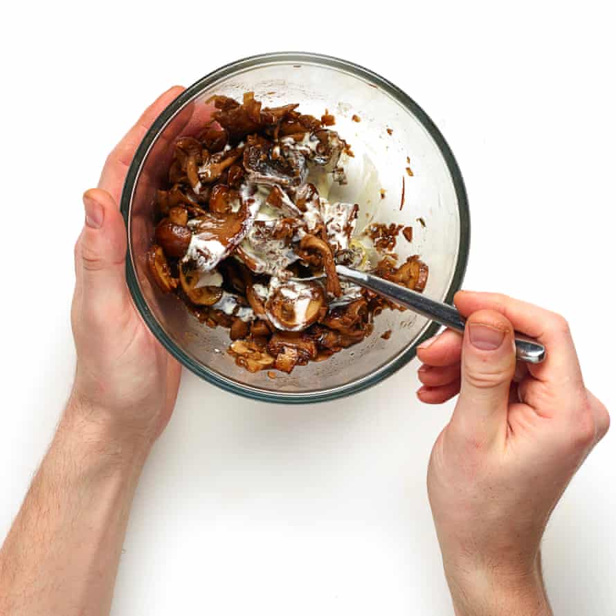 Scoop three-quarters of the mixture into a bowl, and stir in the cream.