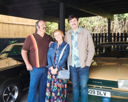 Mammoth, Mel (Sian Gibson) and Michael (Al Roberts).