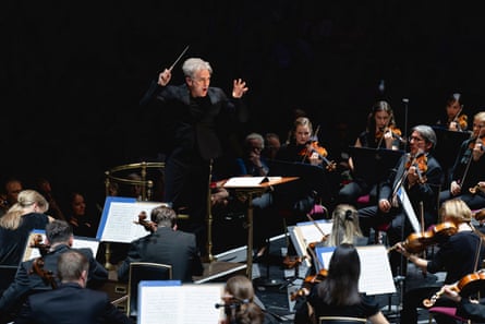 Edward Gardner conducts the LPO in August 2025.