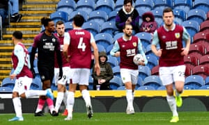 Burnley’s Jay Rodriguez (second right) celebrates after opening the scoring.