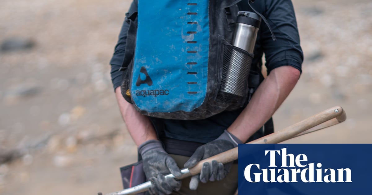 Britain’s Jurassic gold rush: the fossil hunters chasing fortunes on Dorset’s beaches