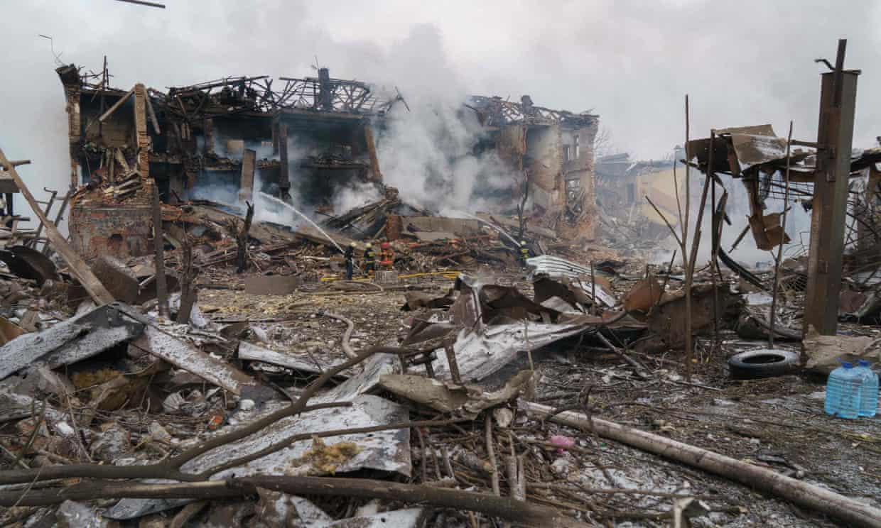 Ukraine at ‘strategic turning point’, claims President Volodomir Zelenskiy, as airstrikes from Russia hit three cities (theguardian.com)