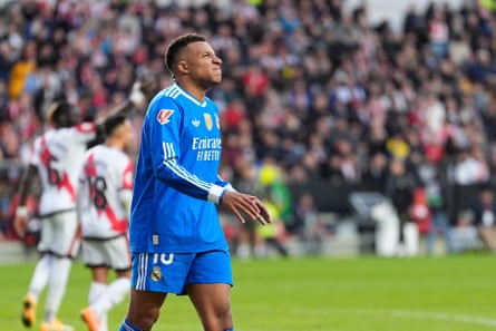 Kylian Mbappé lets his vexation show astatine nan Estadio de Vallecas