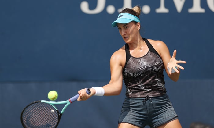 Serena Williams v Danka Kovinic: US Open tennis 2022 – live! | US Open Tennis 2022 4 Is this the first time photographers have flocked to a Danka Kovinić practice session?