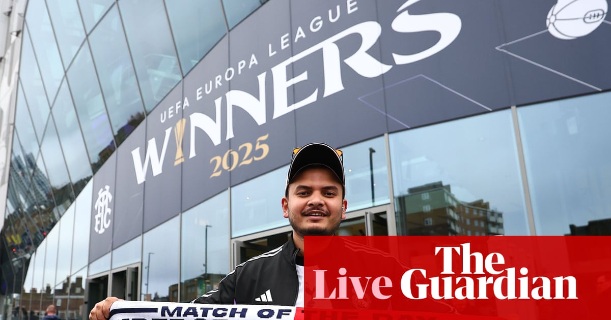 Tottenham Hotspur v Manchester United: Premier League – live