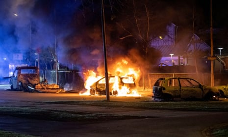 Cars were set on fire in the Rosengård district of Malmö, with riots in several Swedish towns over the Easter weekend.