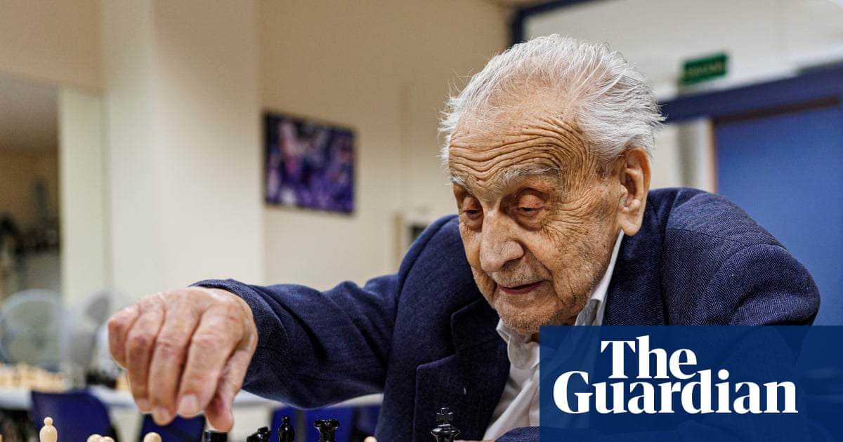 ‘You can learn a lot by losing’: meet Don Manuel, the 104-year-old chess player