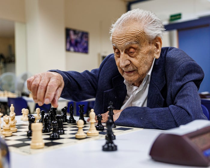 ‘You can learn a lot by losing’: meet Don Manuel, the 104-year-old chess player