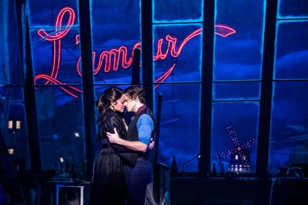 Karen Olivio as Satine and Aaron Tveit as Christian