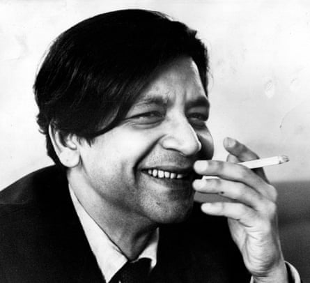 An entire world of experience on which to draw … VS Naipaul in the 1960s.