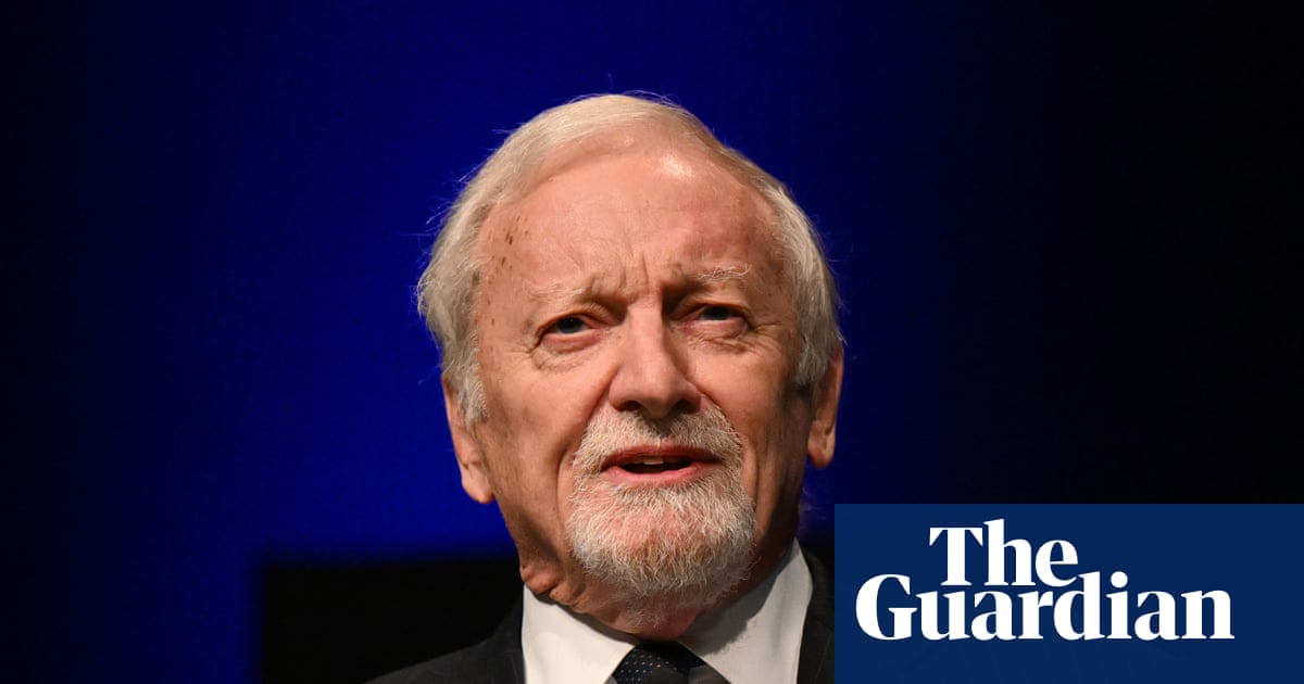 Aukus is among Australia’s worst foreign policy decisions and requires ‘heroic’ optimism, Gareth Evans says Aukus is among Australia’s worst foreign policy decisions and requires ‘heroic’ optimism, Gareth Evans says