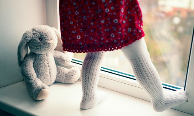 Nearly 2,000 Australian children have lost parents to Covid Nearly 2,000 Australian children have lost parents to Covid