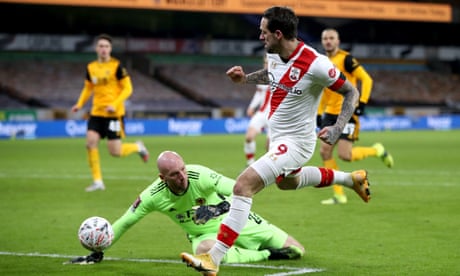 Southampton's Danny Ings enjoys stroke of luck to lead win over Wolves