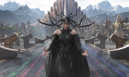 Blanchett in Thor: Ragnarok.